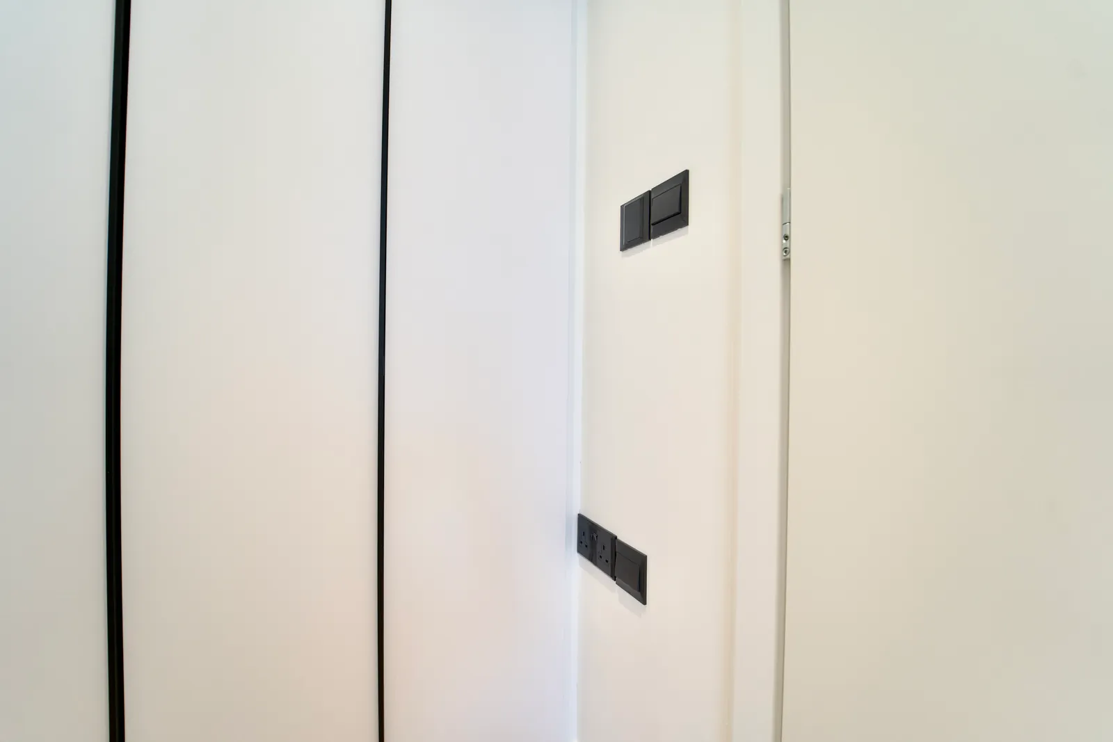 KABU 102 — Bedroom detail
