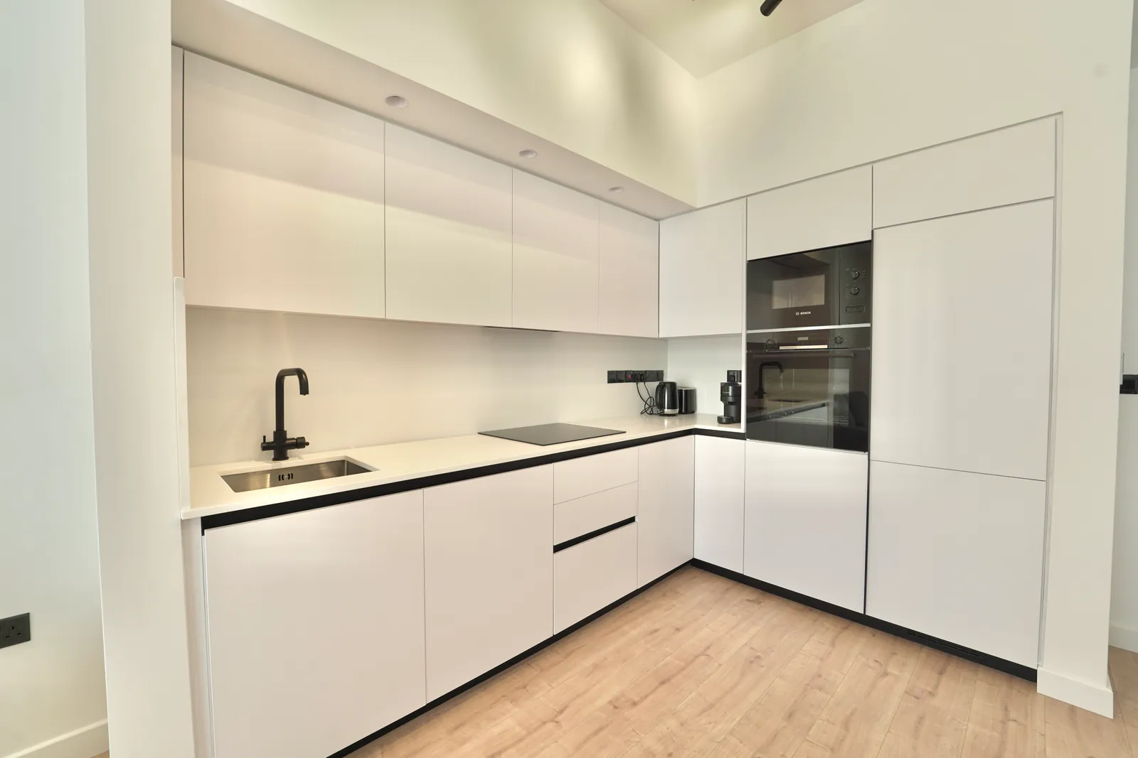 KABU 203 — Living space